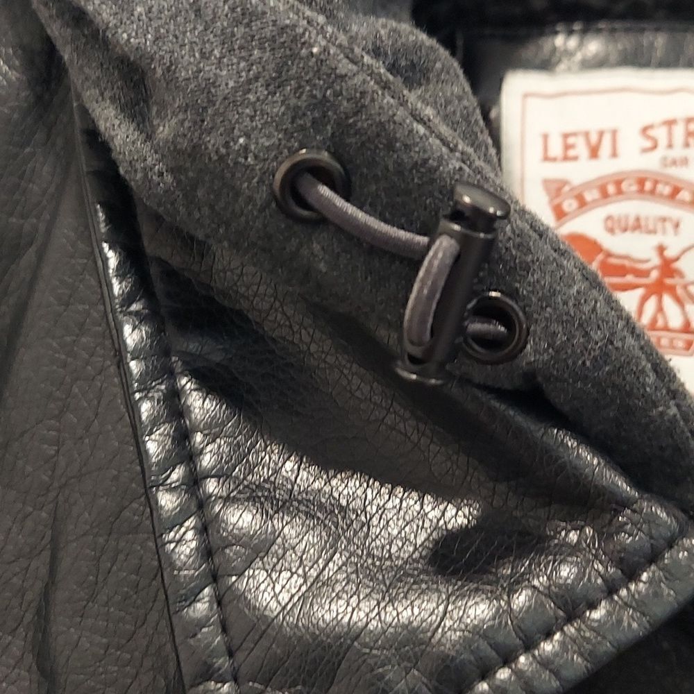 Levi’s Black Faux Leather Sherpa Hooded Bomber Jacket Sz XL - Picture 8 of 16
